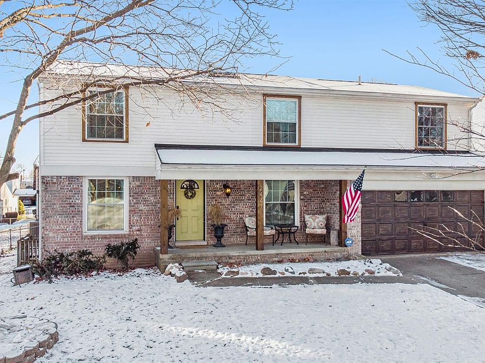 1st image of 2447 Roanoake Dr