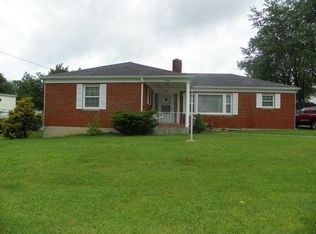 1108 W Cumberland Rd, Bluefield, WV 24701