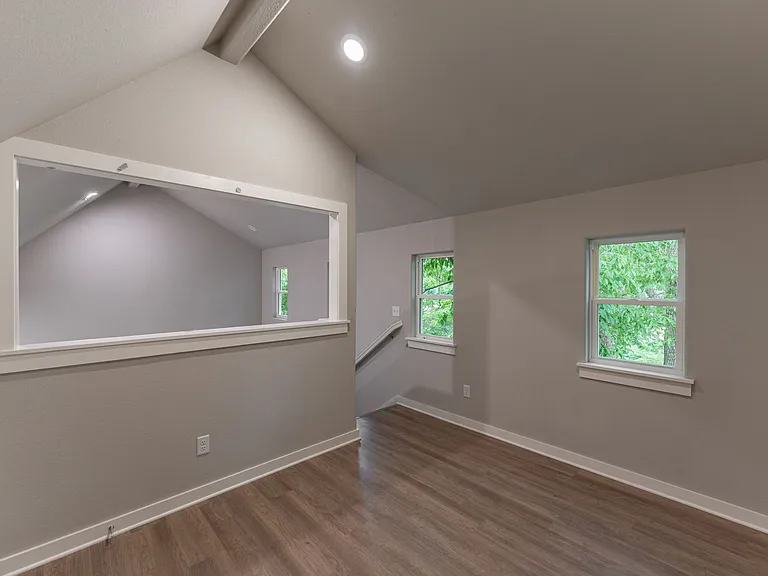 1315 S Van Buren Ave — Photo 22