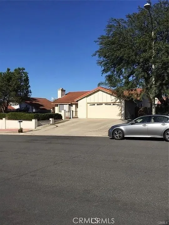 3 bed, 1563 sqft, $3,900 — Photo 1