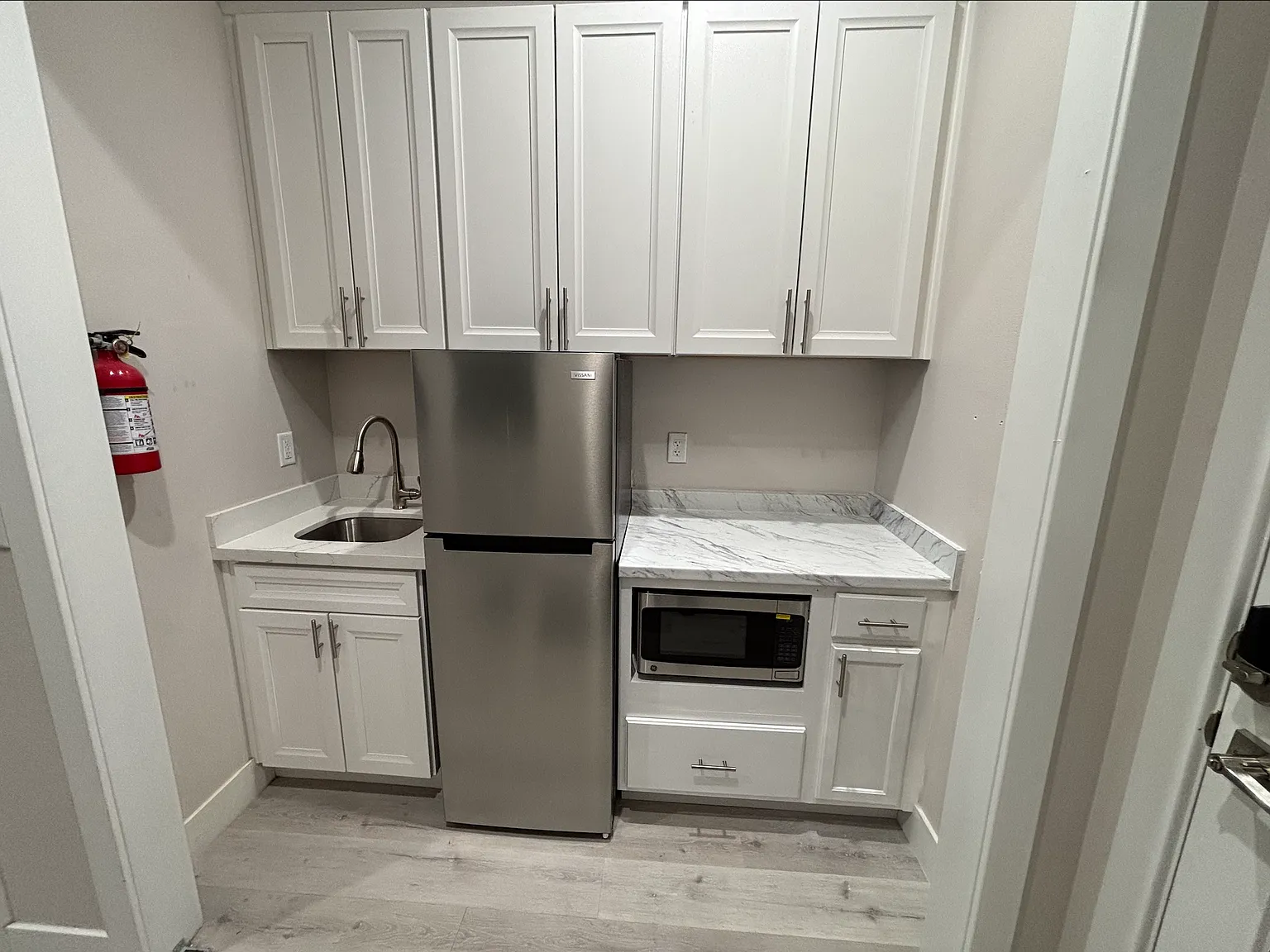 4 bed, 3.5 bath, 2403 sqft, $750 — Photo 3