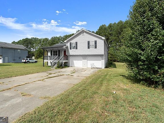 2nd image of 33 Saddle Ln NW