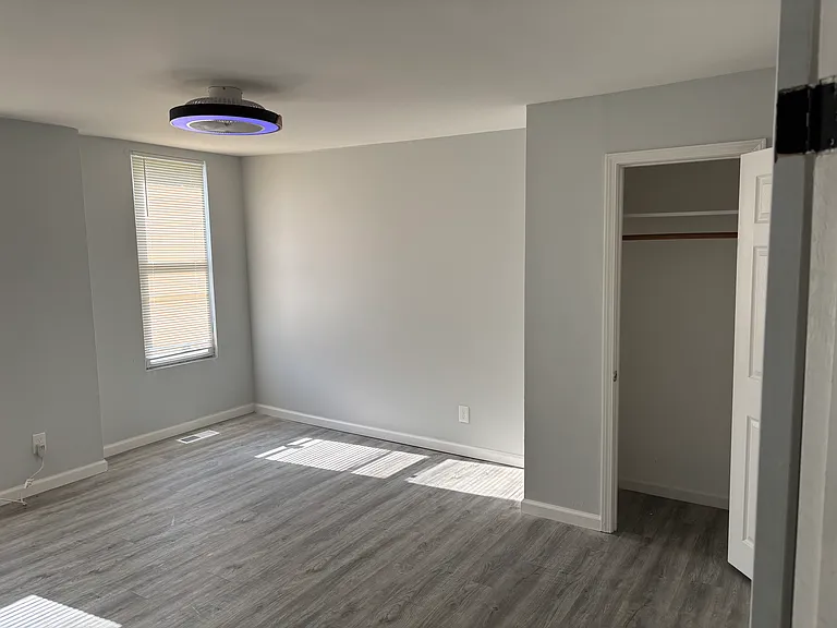 5097 Minerva Ave #1 — Photo 3