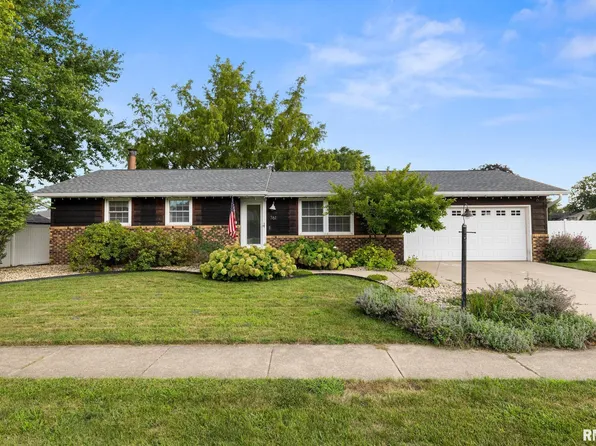 761 N Nebraska Ave, Morton, IL 61550