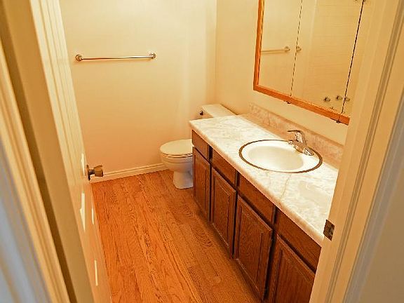 4th image of 2967 W Continental Dr