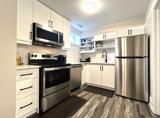 31 Heyworth Cres, Toronto, ON M4E1T6