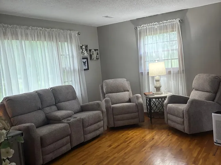 198 Woodland Acres Rd — Photo 3