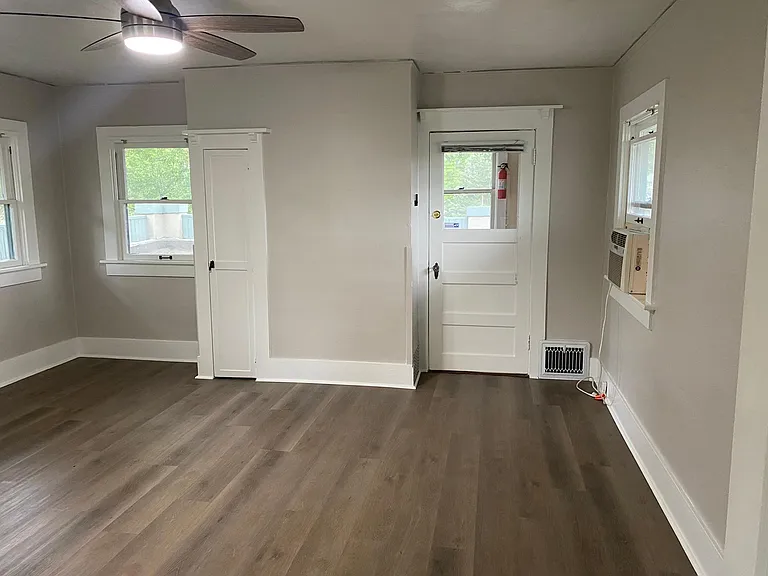 1449 S University Blvd — Photo 4