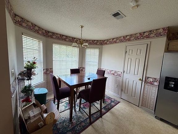 3rd image of 6918 Finch Rd