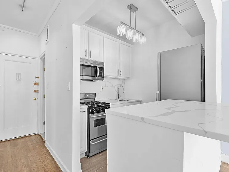 330 E 83rd St #3M — Photo 12