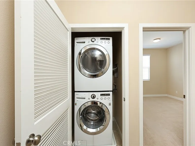 9210 Joshua Way — Photo 15