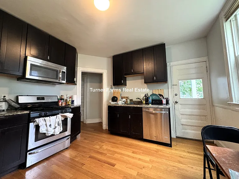 13-15 Cawfield St #1 — Photo 14