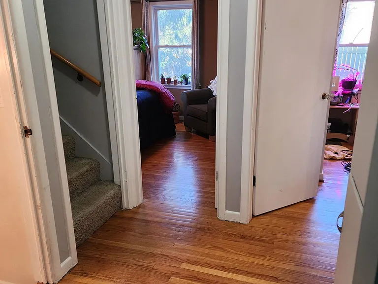 7050 Caroline Ave — Photo 22