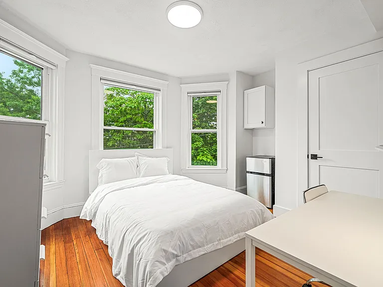 18 Benedict St #3 — Photo 2