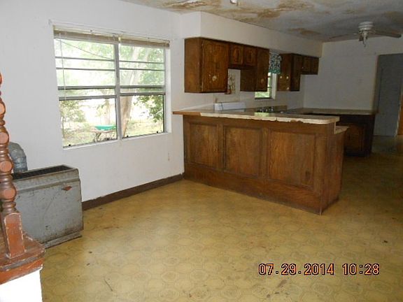 4th image of 590 Sombra St