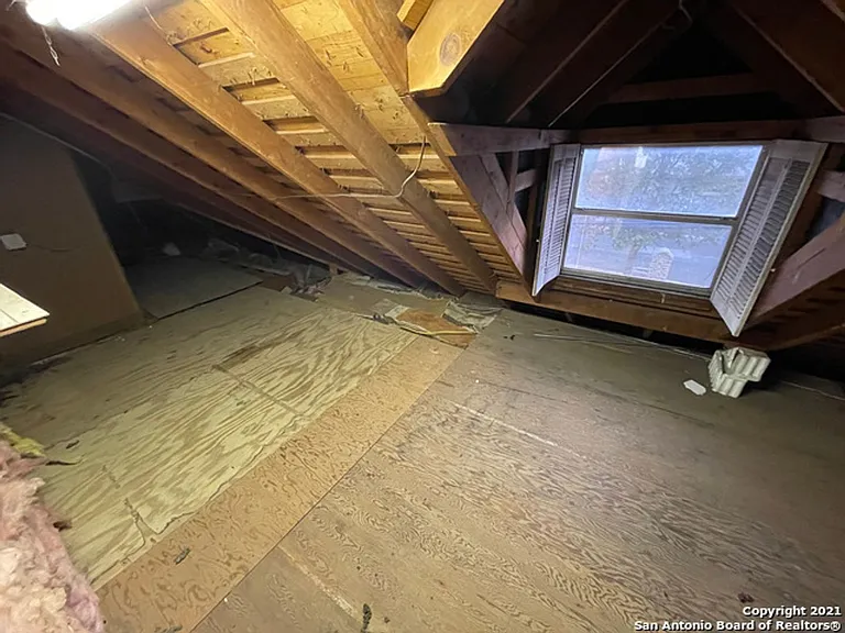 427 Indigo St — Photo 6