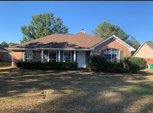 312 S Place Dr, Madison, MS 39110