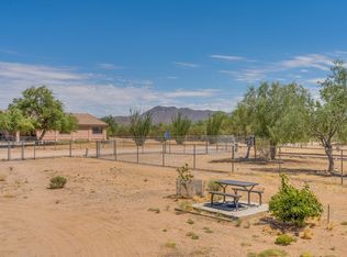 6735 N Taylor Ln, Tucson, AZ 85743