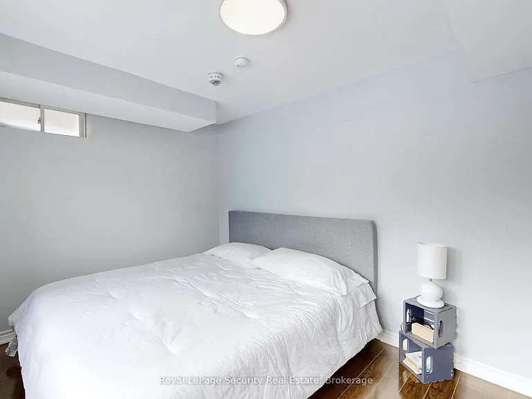 39 Vivian Creek Rd — Photo 12