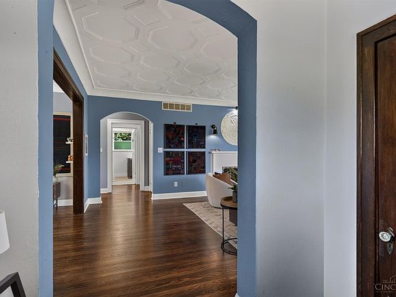 5th image of 3515 Ravenwood Ave