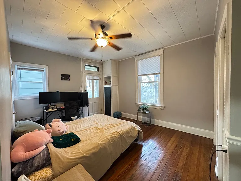 2417 Fairview Ave — Photo 15