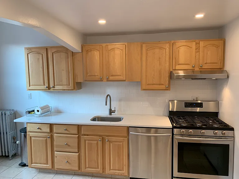 1064 Beacon St #9 — Photo 7
