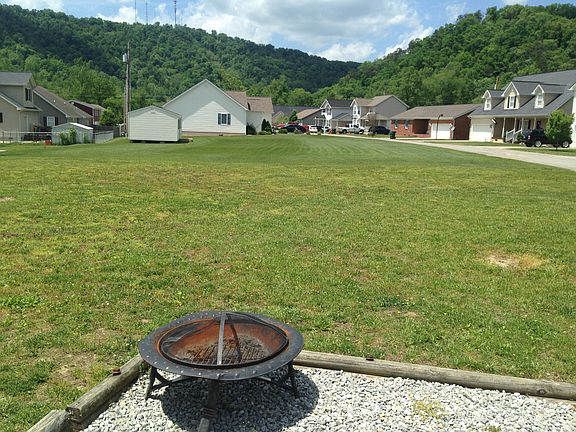 5th image of 203 Arrowhead Dr