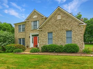 4014 Dickey Rd, Gibsonia, PA 15044