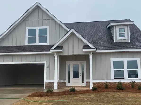 200 Richmond Dr, Statham, GA 30666