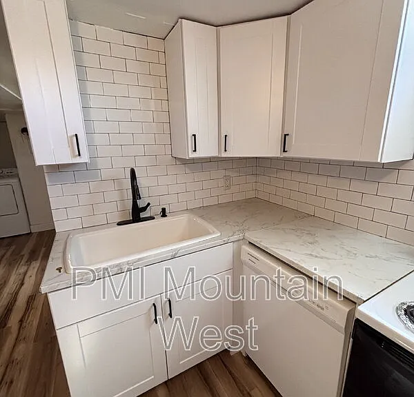 724 N 1200 E — Photo 4