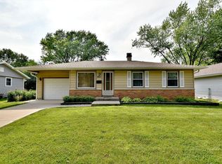 6850 Appletree St, Hanover Park, IL 60133