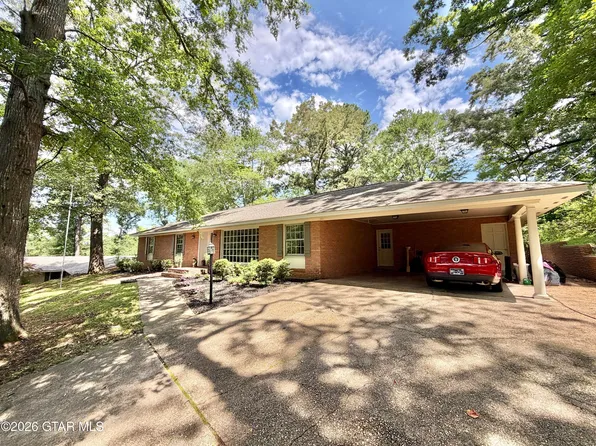 705 19th Ave N, Columbus, MS 39701