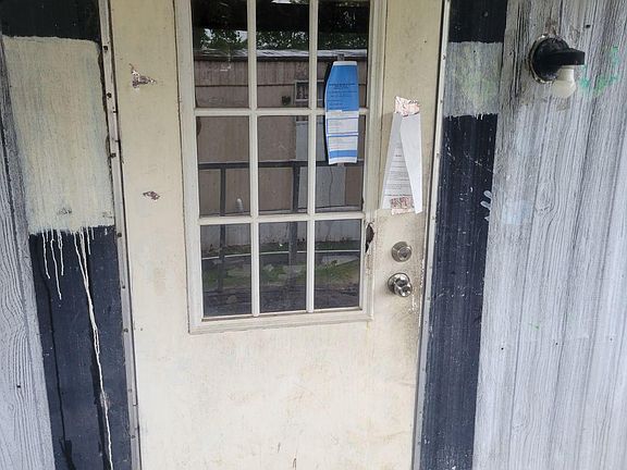 4th image of 100 Hidden Valley Dr #14