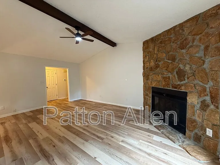 105 Scottlynn Ct — Photo 3
