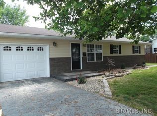 26 Snowbird Ln, Granite City, IL