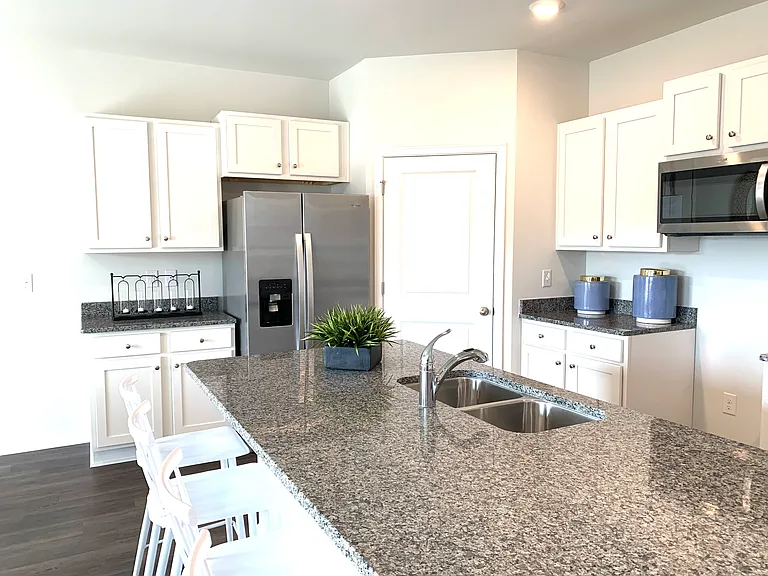 608 Airlie Vista Ln — Photo 6