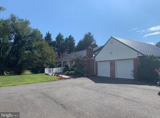 9805 Bowling Dr, Charlotte Hall, MD 20622