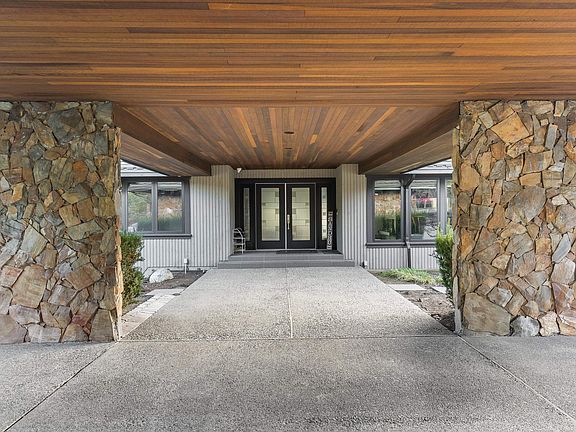 4th image of 29852 Maclure Rd