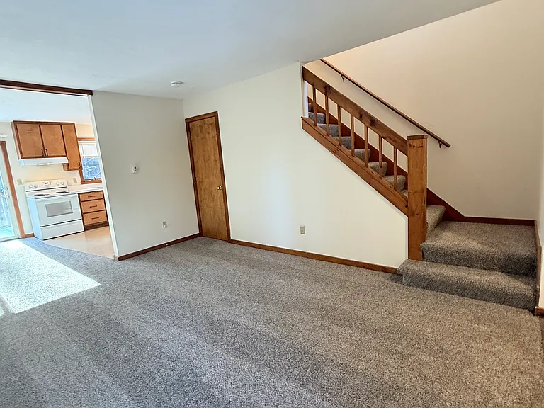 19 Edgewood Ln — Photo 25