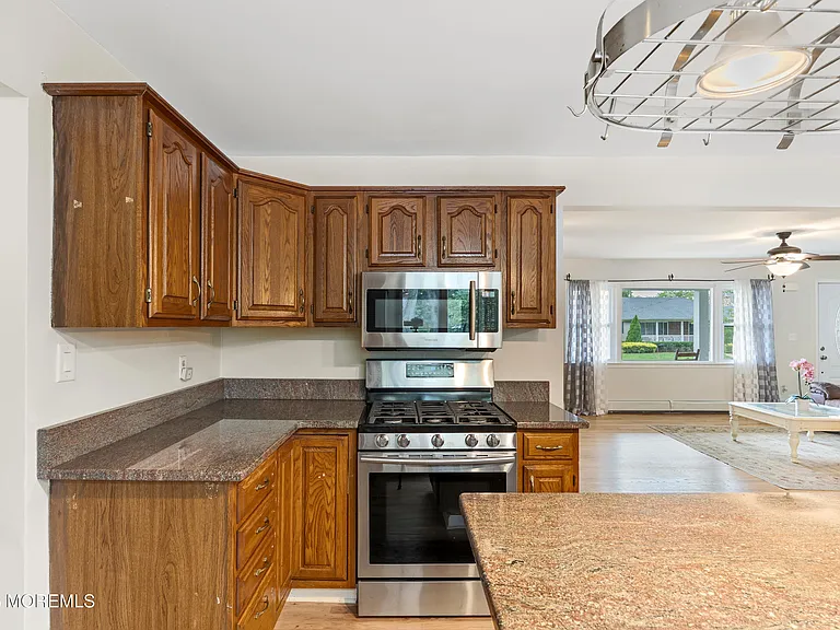 50 Algonquin Ave — Photo 11