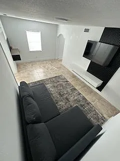 2 bed, 2.0 bath, 1460 sqft, $1,412 — Photo 3