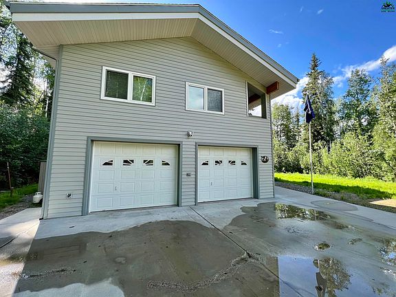 2nd image of 2744 Doreen Ct