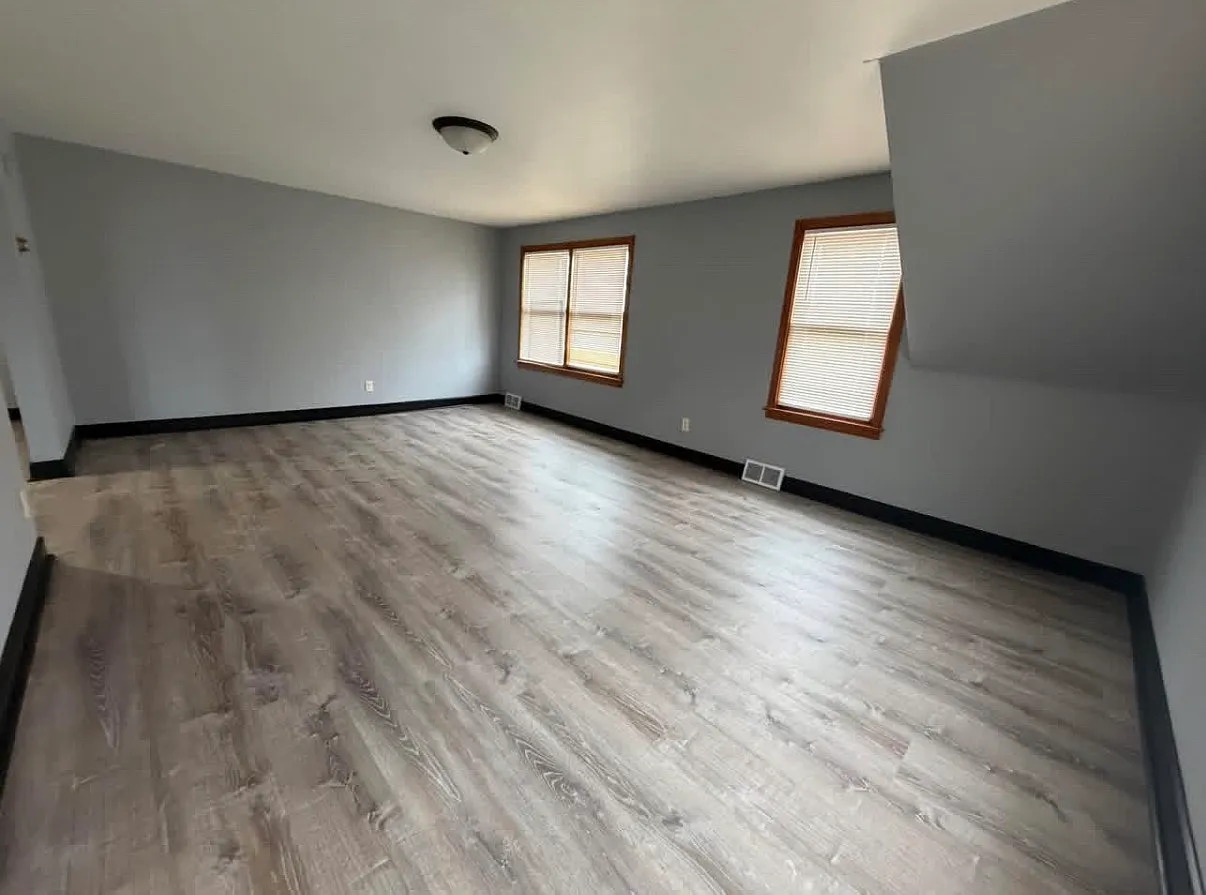 2 bed, 900 sqft, $1,200 — Photo 3