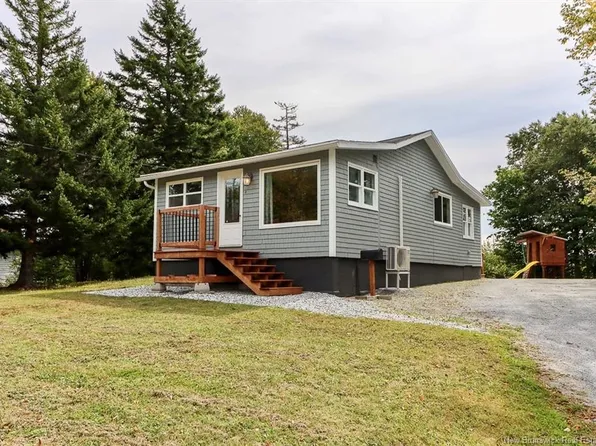 3478 Loch Lomond Rd, Saint John, NB E2N 1B8