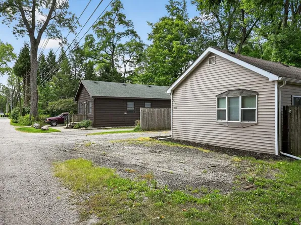 4409 Masters Rd, Valparaiso, IN 46383