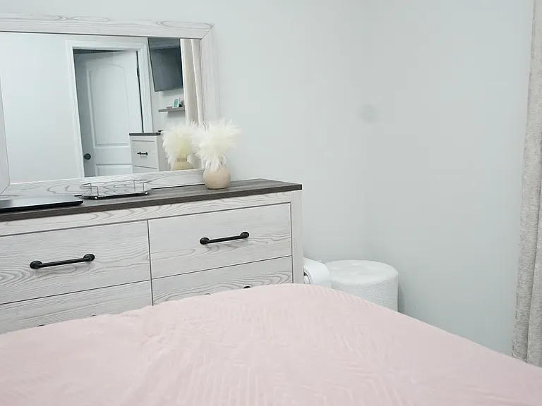 Olivia Ln — Photo 5