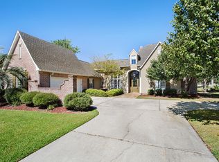 421 E Honors Point Ct, Slidell, LA 70458
