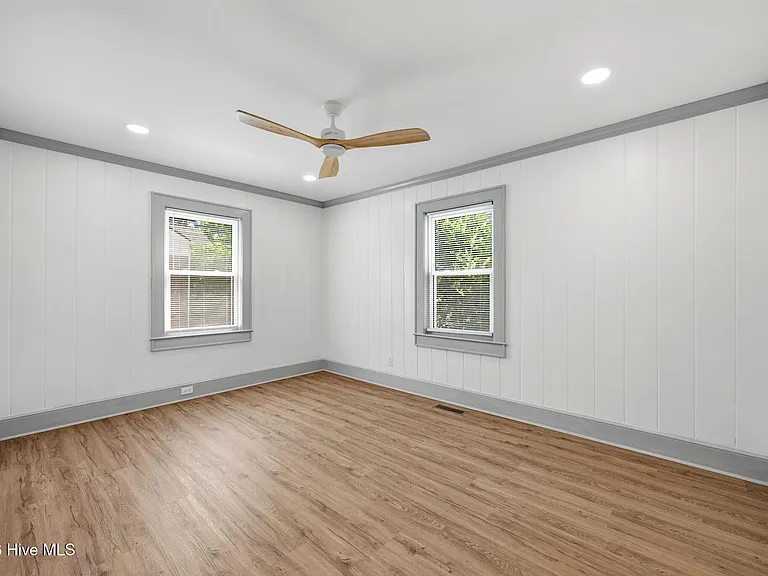 1714 Lucerne Way — Photo 8