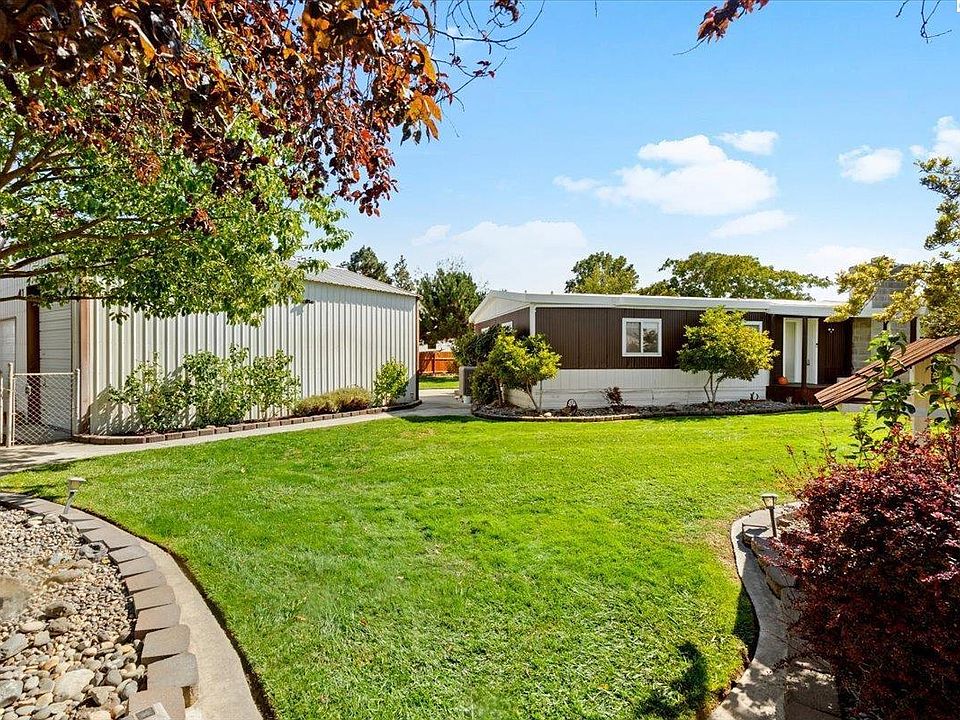 1st image of 47 Robin Rd