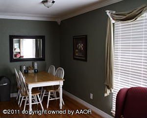 4th image of 1116 Buena Vista St
